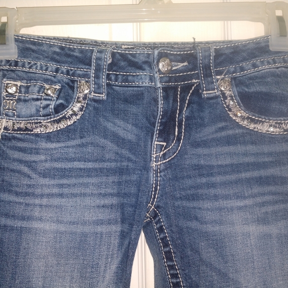 Euc Miss Me Bootleg Jeans Size 26 31 inseam - Picture 2 of 8